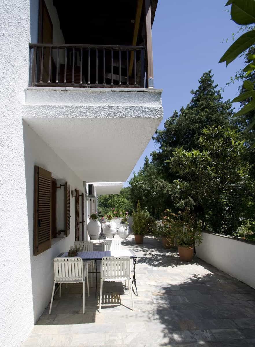 Ground Floor photo 2